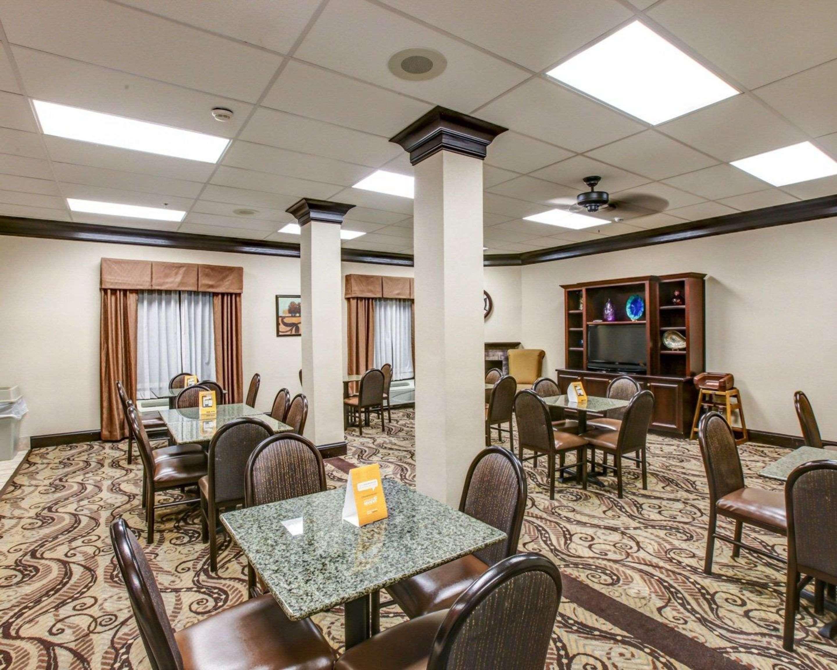 Comfort Suites At Rivergate Mall Goodlettsville Exterior photo