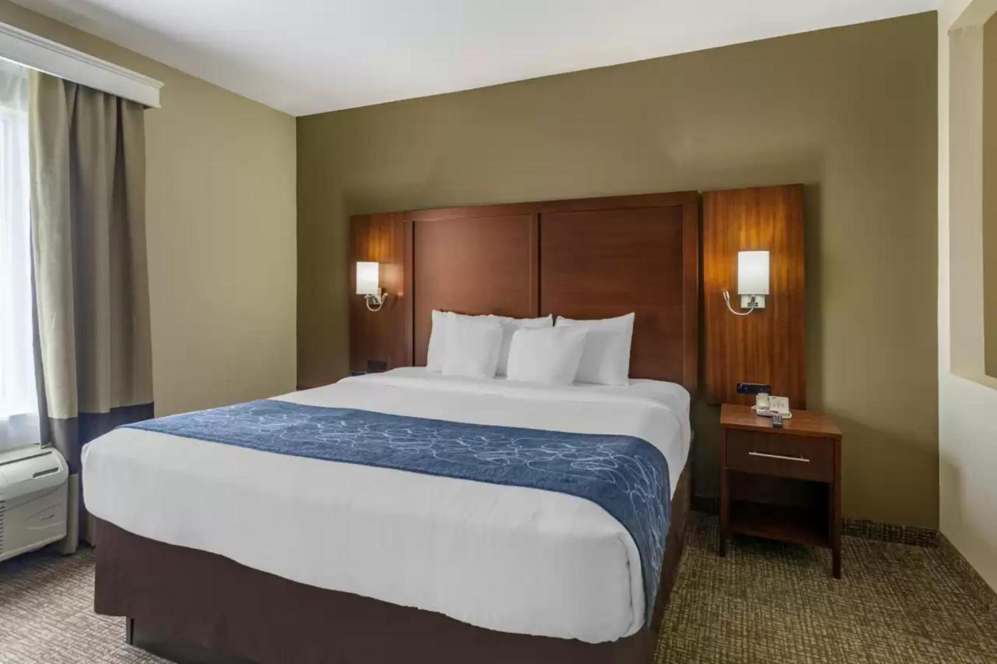 Comfort Suites At Rivergate Mall Goodlettsville Exterior photo